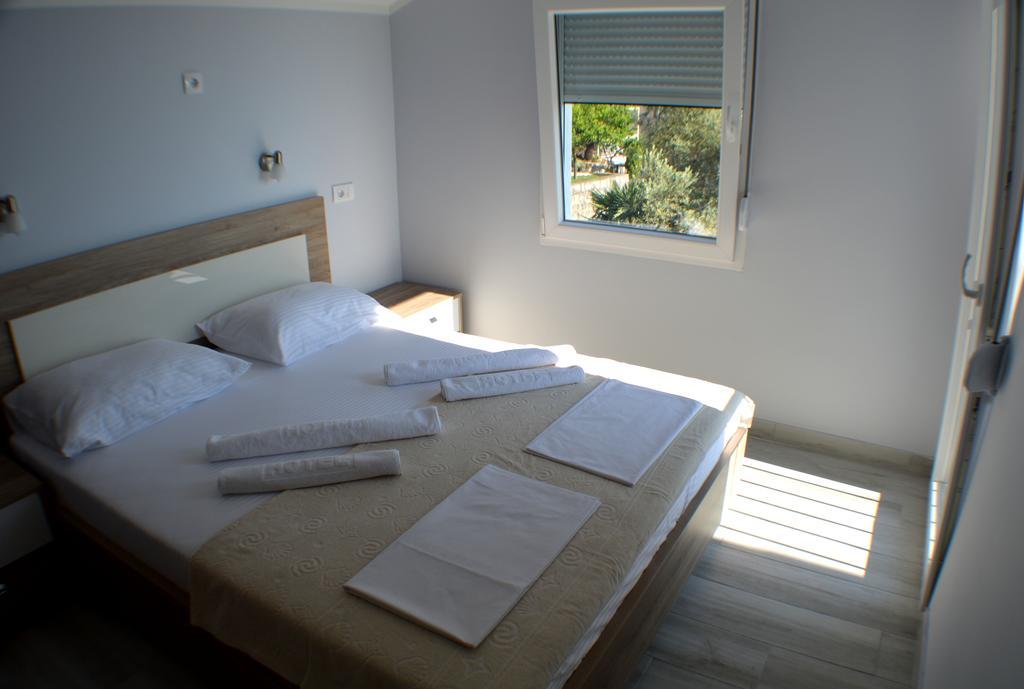 Apartments Mm Sveti Stefan Eksteriør bilde