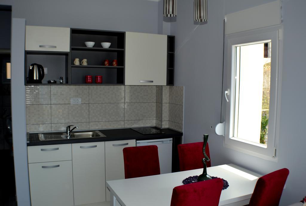 Apartments Mm Sveti Stefan Eksteriør bilde